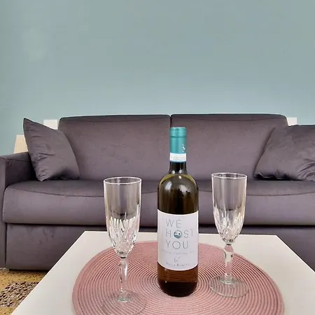 Wi-fi Climate Near The Sea - We Host Apartament