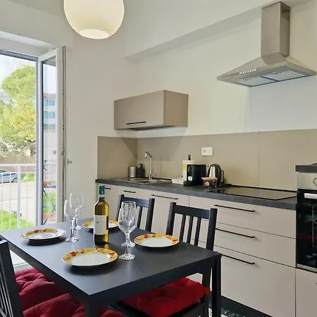 Apartament Wi-fi Climate Near The Sea - We Host *